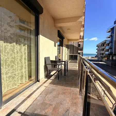 Apartment Promenada Seaview Mamaia Nord