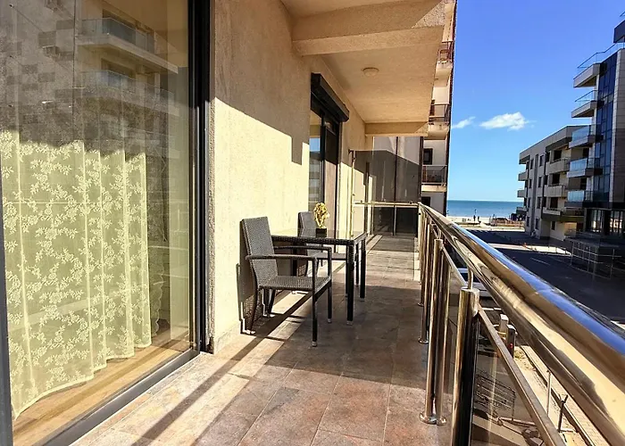 Apartment Promenada Seaview Mamaia Nord