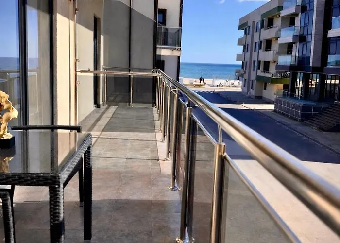Apartment Promenada Seaview Mamaia Nord